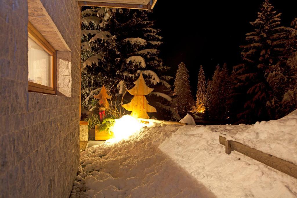 Baita Aurora Aparthotel Predazzo Exterior photo